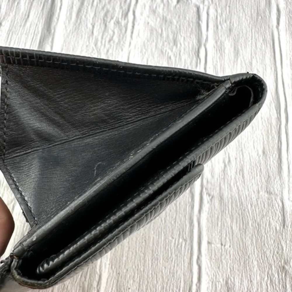 AUTHENTIC Louis Vuitton Marco Wallet. Previously owned. Black.
